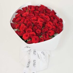 Arreglo de rosas Romeo Flower Boutique - imagen 16